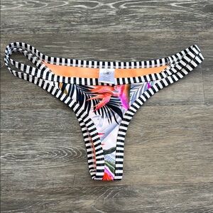 NWOT Body glove Striped Tropical Bikini Bottom thong